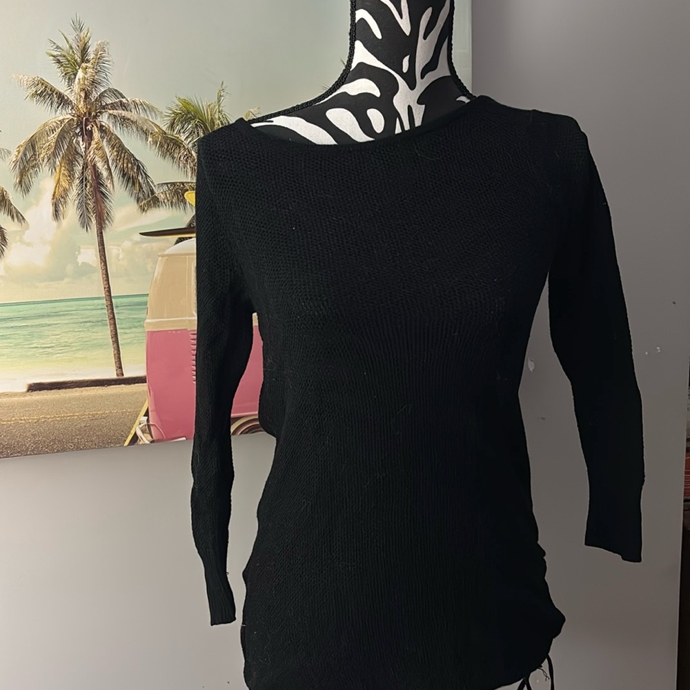 Reitmans light knit sweater with side cinching
